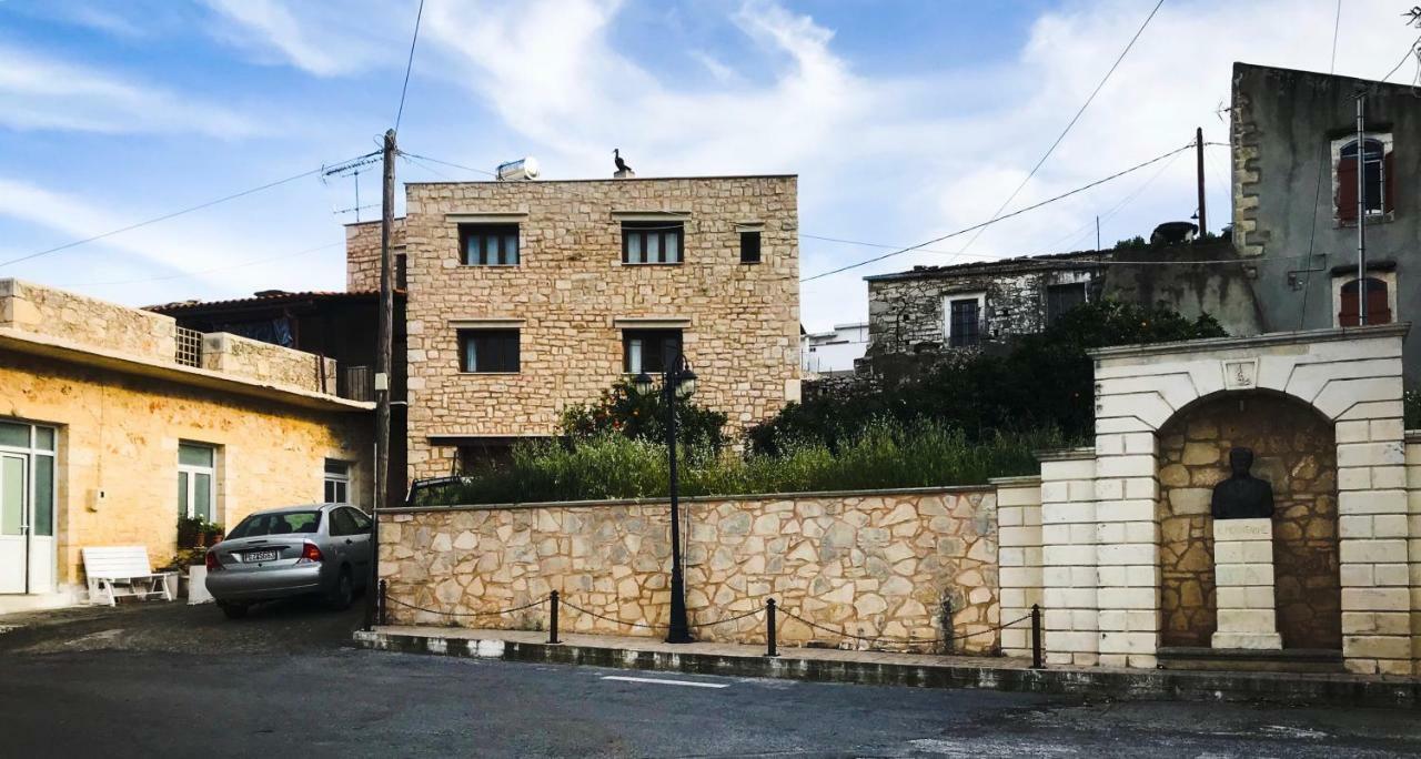 Antonia'S Home Alfa Village Exterior photo